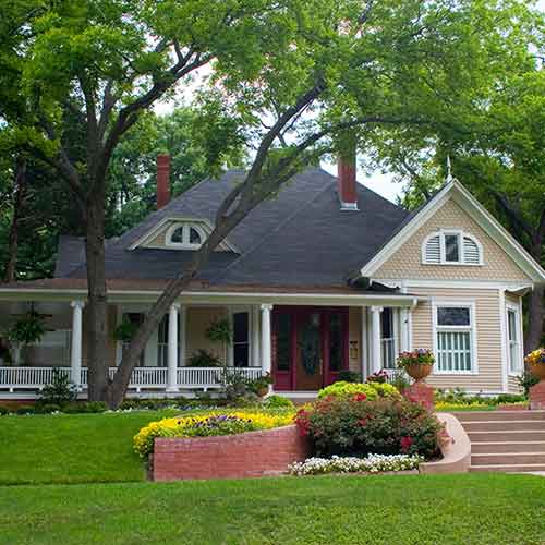 Lower your debt, boost your monthly cash flow, and be mortgage-free quicker with a Regina Mortage Refinance